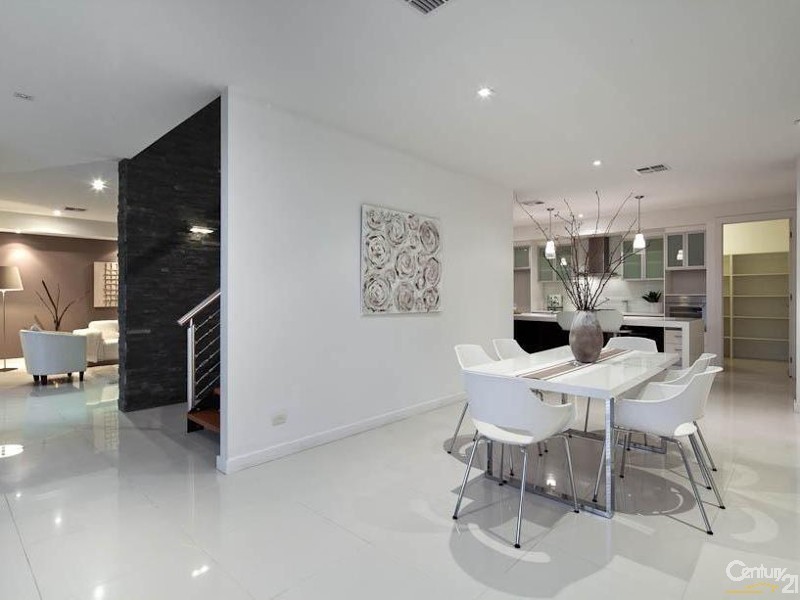 17 The Drive, Mawson Lakes SA 5095