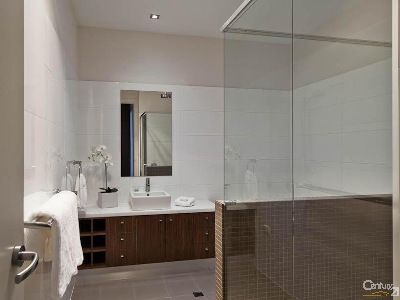 17 The Drive, Mawson Lakes SA 5095