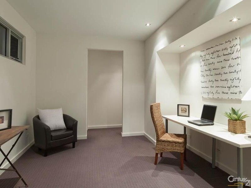 17 The Drive, Mawson Lakes SA 5095