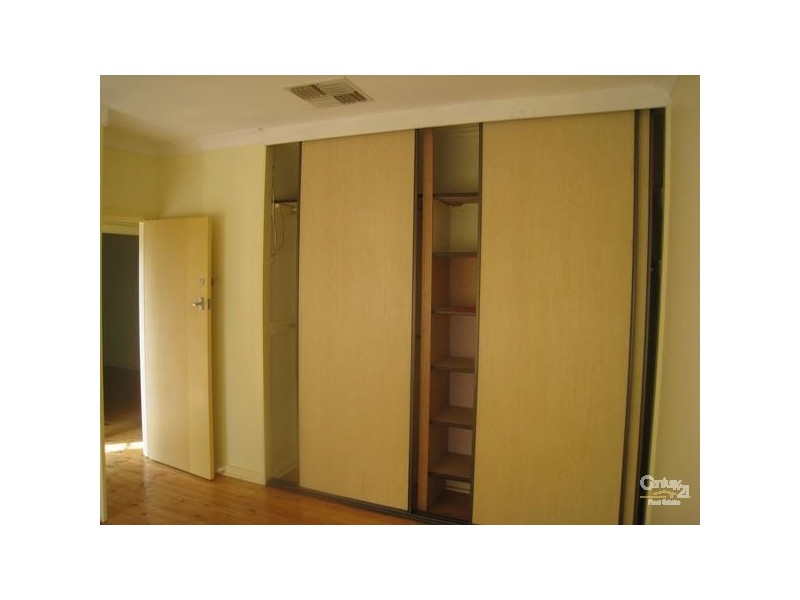 8 Jennier Avenue, Para Hills SA 5096