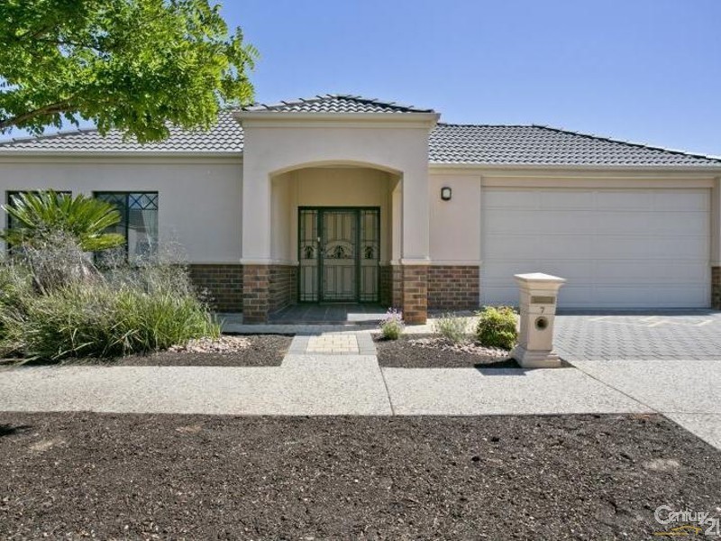 7 Weatherstone Circuit, Mawson Lakes SA 5095