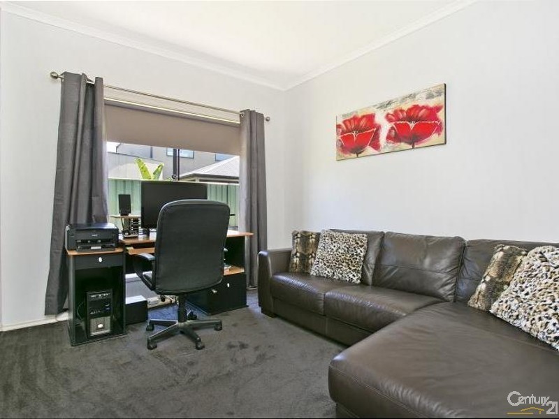 7 Weatherstone Circuit, Mawson Lakes SA 5095