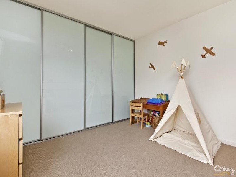 4 Yates Street, Mawson Lakes SA 5095