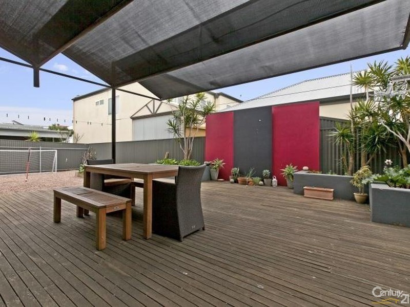 4 Yates Street, Mawson Lakes SA 5095