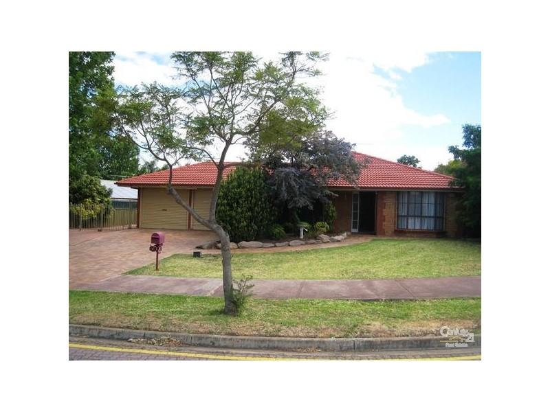 2 Tongariro Street, Greenwith SA 5125