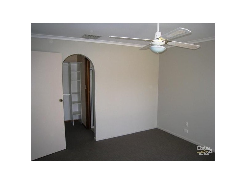 2 Tongariro Street, Greenwith SA 5125