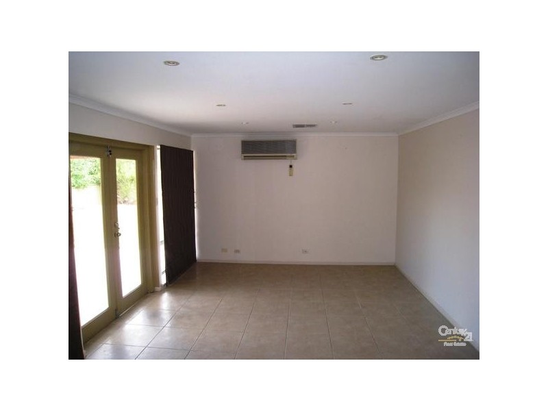 2 Tongariro Street, Greenwith SA 5125