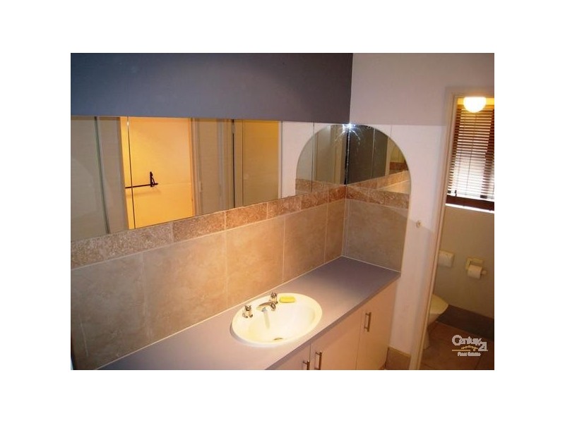 2 Tongariro Street, Greenwith SA 5125