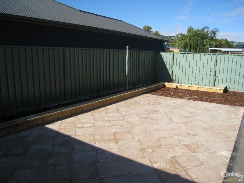 12 Weatherstone Circuit, Mawson Lakes SA 5095