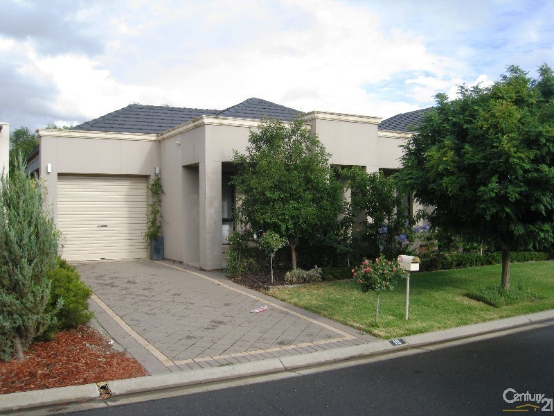 16 Weatherstone Crescent, Mawson Lakes SA 5095