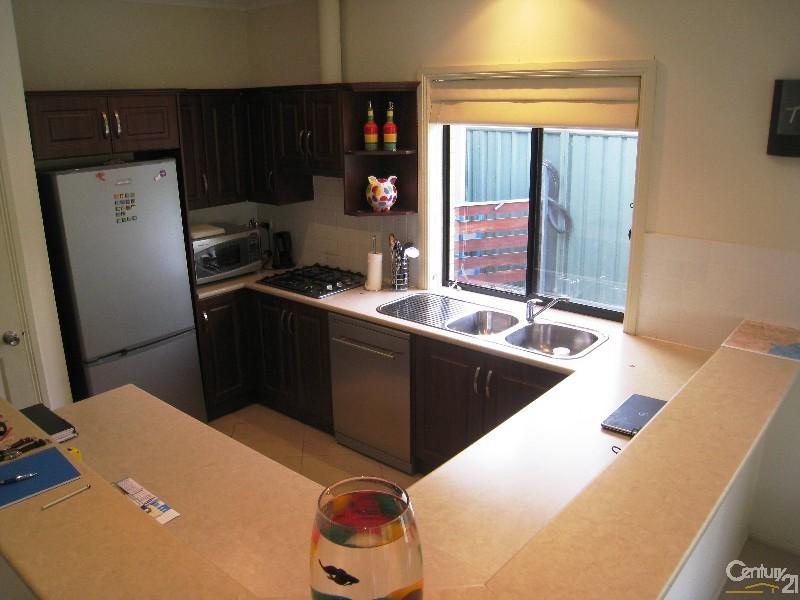 16 Weatherstone Crescent, Mawson Lakes SA 5095