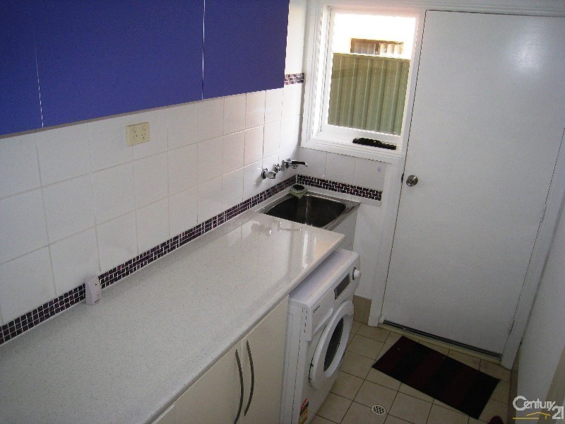 16 Weatherstone Crescent, Mawson Lakes SA 5095