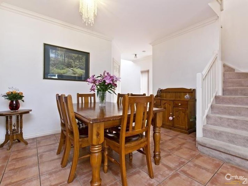 17B Windermere Crescent, Mawson Lakes SA 5095