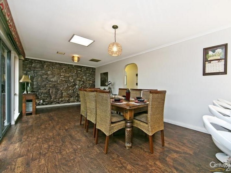 8 Lagavulin Court, Greenwith SA 5125