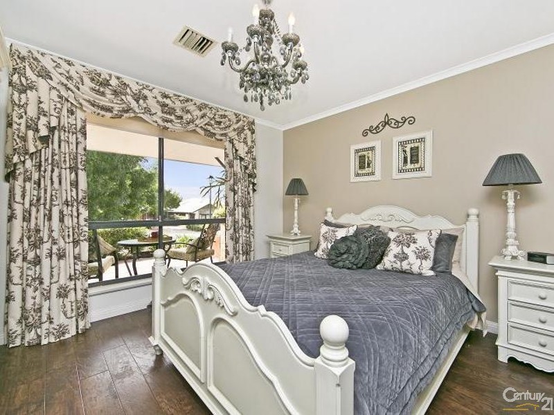 8 Lagavulin Court, Greenwith SA 5125