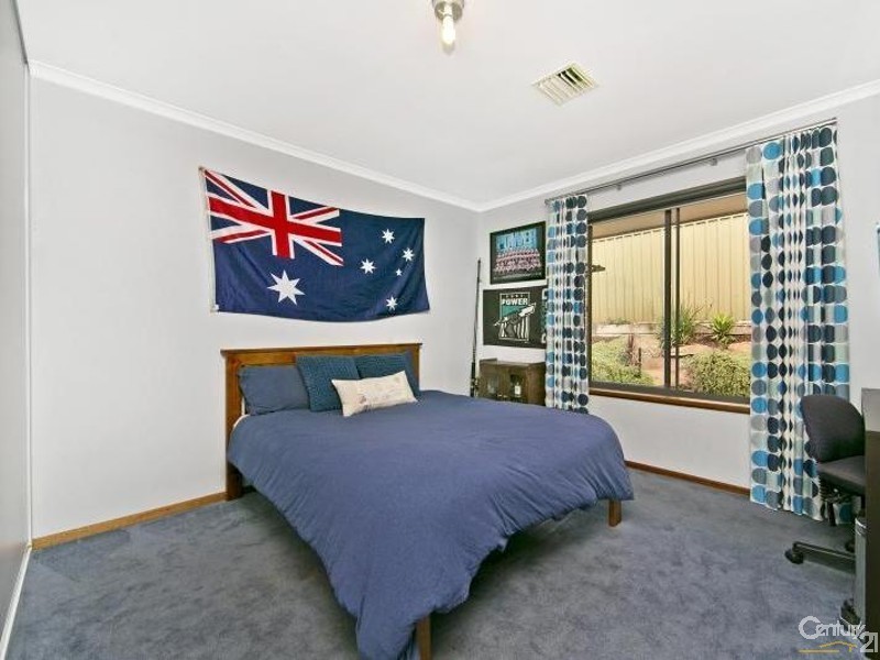 8 Lagavulin Court, Greenwith SA 5125