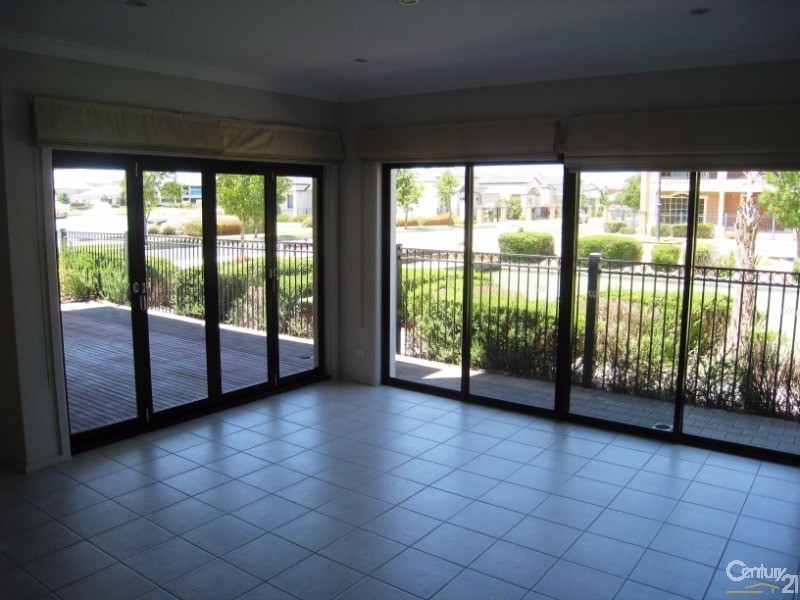 1 Azores Court, Mawson Lakes SA 5095