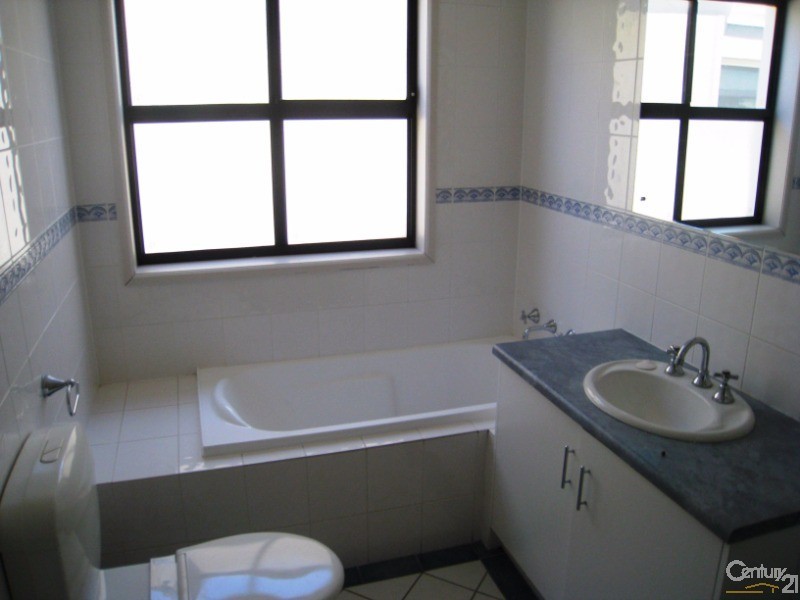 1 Azores Court, Mawson Lakes SA 5095