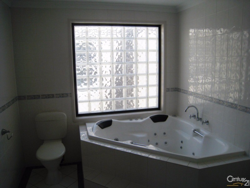 1 Azores Court, Mawson Lakes SA 5095