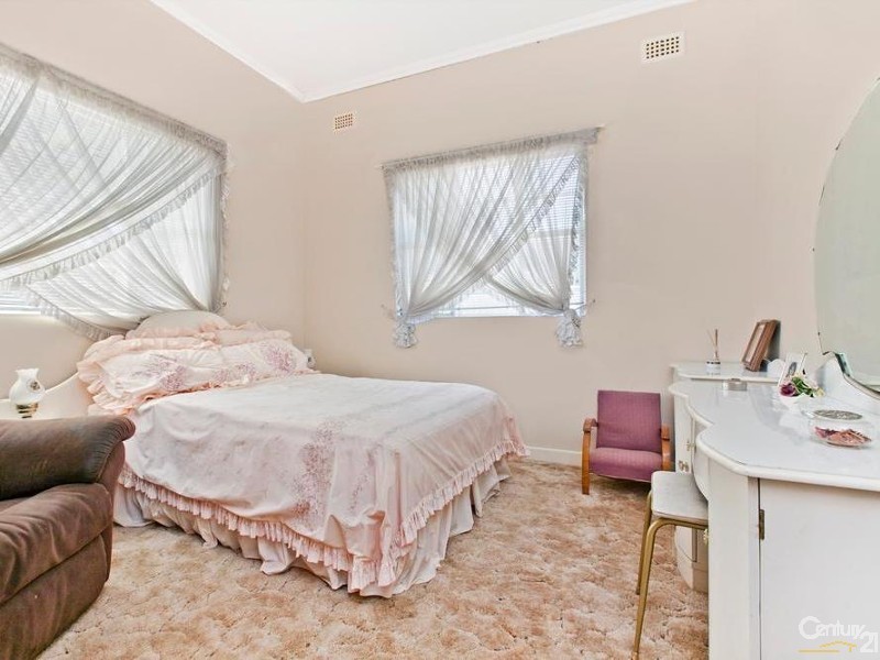 35 Gambia Avenue, Hampstead Gardens SA 5086