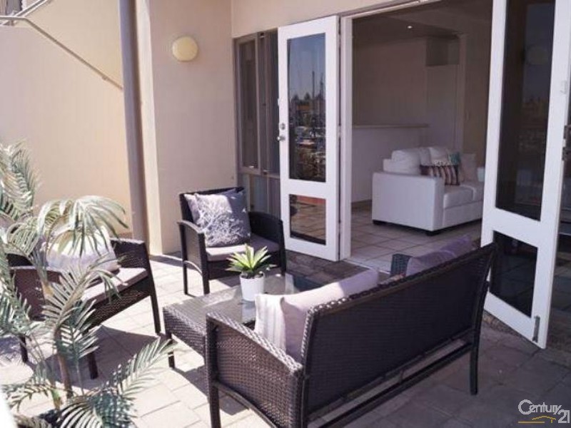 13/12 Arcadia Court, North Haven SA 5018