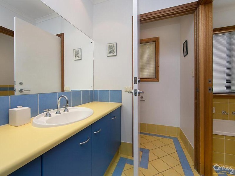 22 Elder Circuit, Mawson Lakes SA 5095