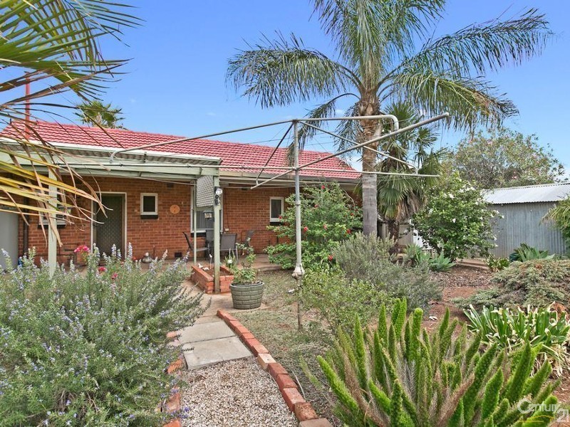 2 Hamblynn Road, Elizabeth Downs SA 5113