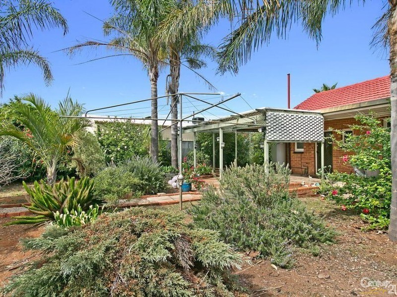 2 Hamblynn Road, Elizabeth Downs SA 5113