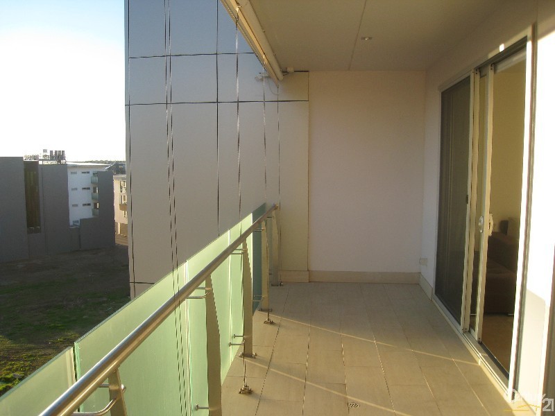 416/42-48 Garden Terrace, Mawson Lakes SA 5095