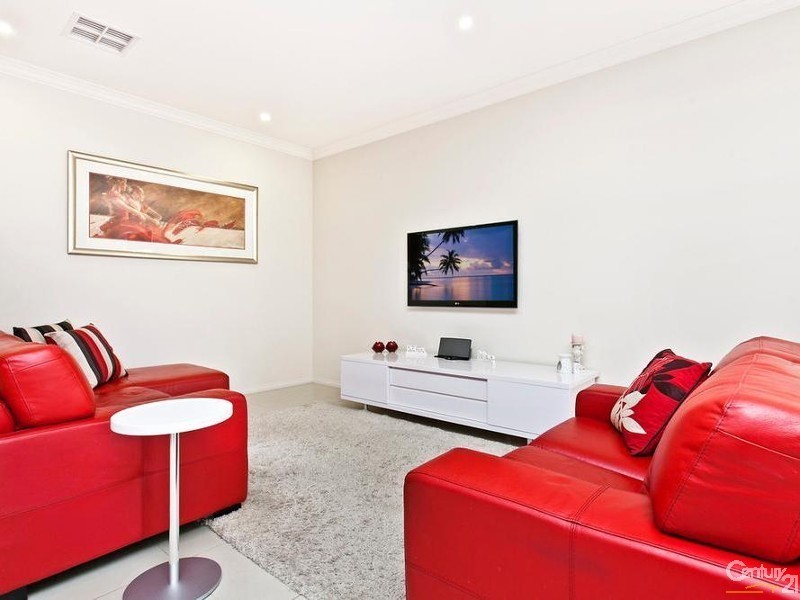 89 Isla Circuit, Mawson Lakes SA 5095