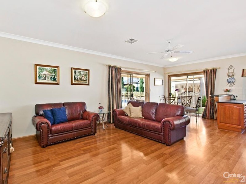 15 Kingfisher Avenue, Mawson Lakes SA 5095