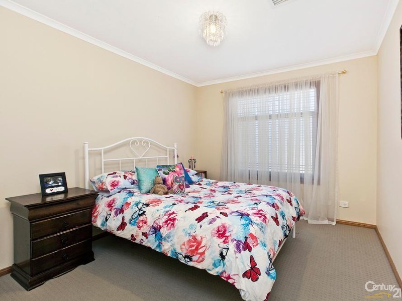 15 Kingfisher Avenue, Mawson Lakes SA 5095