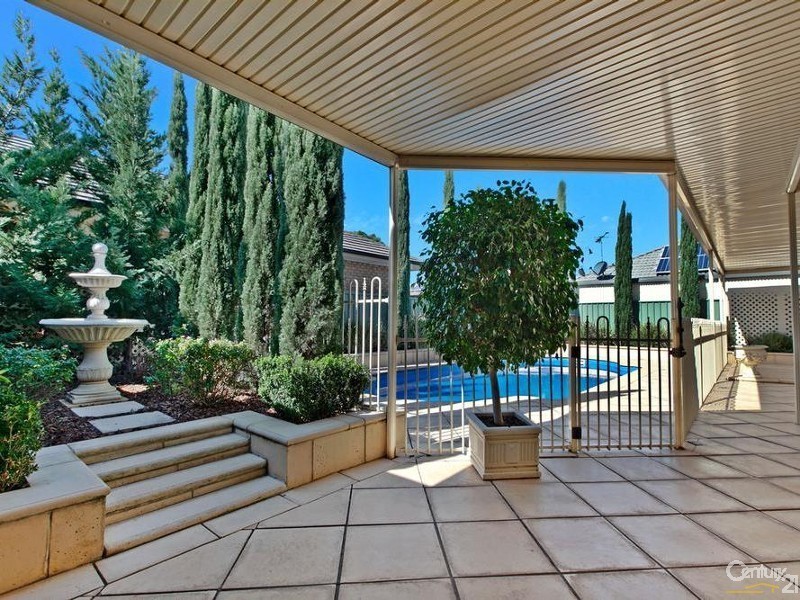 15 Kingfisher Avenue, Mawson Lakes SA 5095