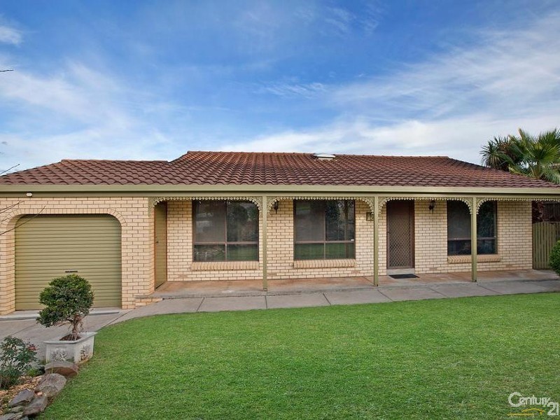 15 Ronald Road, Redwood Park SA 5097