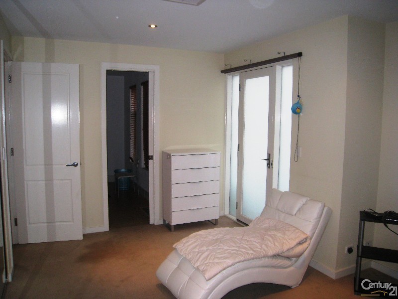 22 Rosella Street, Mawson Lakes SA 5095