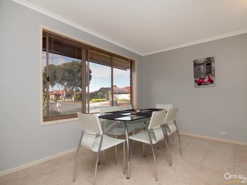 3 Hilditch Drive, Green Fields SA 5107