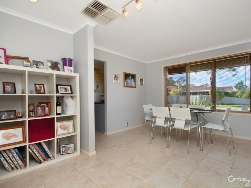 3 Hilditch Drive, Green Fields SA 5107