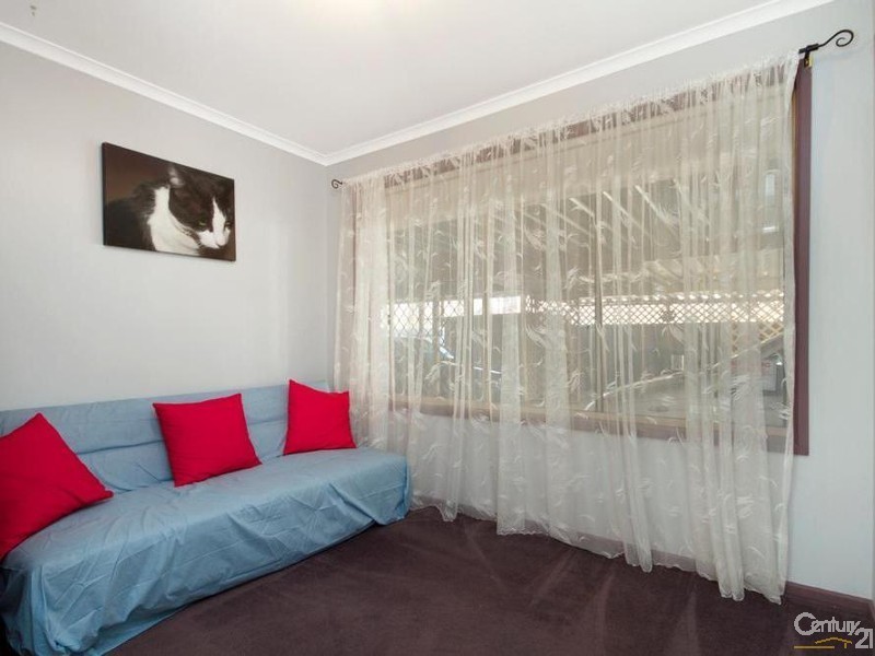 3 Hilditch Drive, Green Fields SA 5107