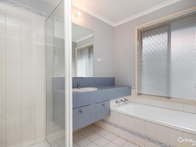 3 Hilditch Drive, Green Fields SA 5107