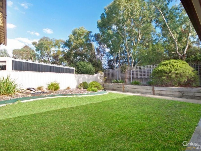3 Hilditch Drive, Green Fields SA 5107