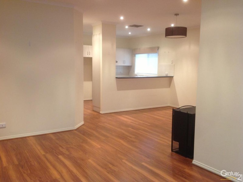 18 Creekview Drive, Mawson Lakes SA 5095