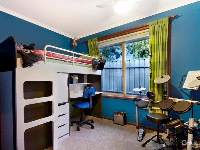 11 Brisbane Drive, Salisbury Heights SA 5109