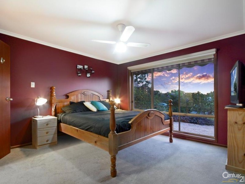 11 Brisbane Drive, Salisbury Heights SA 5109