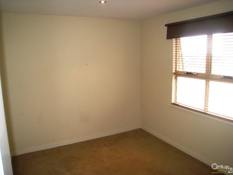 22 Rosella Street, Mawson Lakes SA 5095