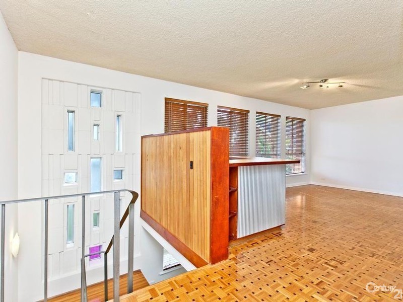 2 Whitington Avenue, Glen Osmond SA 5064