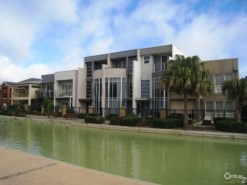 4 Azores Court, Mawson Lakes SA 5095