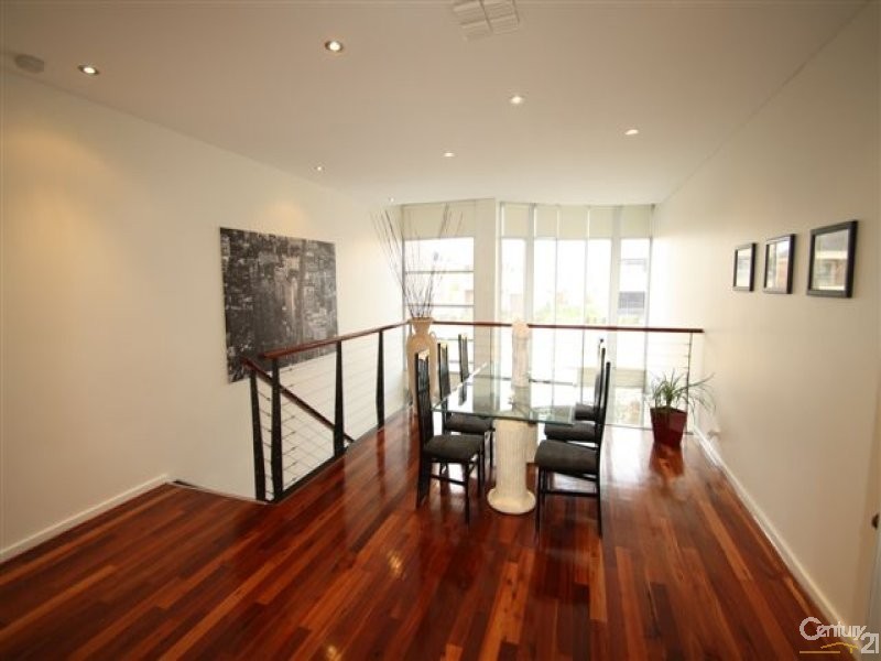 4 Azores Court, Mawson Lakes SA 5095