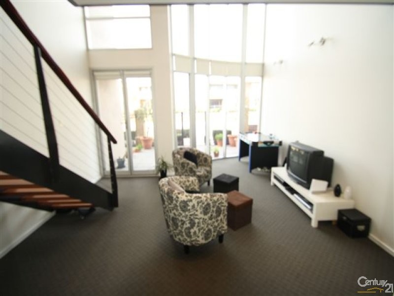 4 Azores Court, Mawson Lakes SA 5095