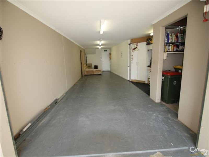 4 Azores Court, Mawson Lakes SA 5095