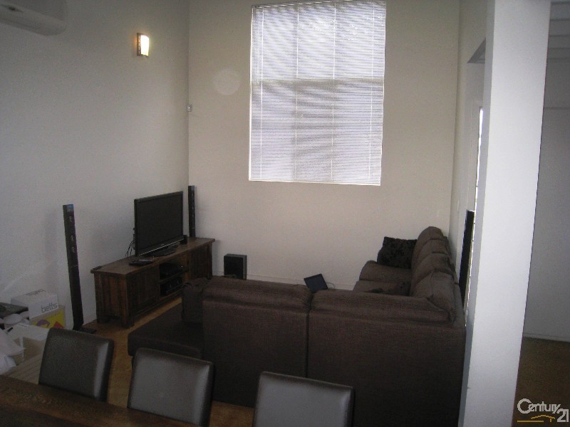 2 Shipsters Lane, Mawson Lakes SA 5095